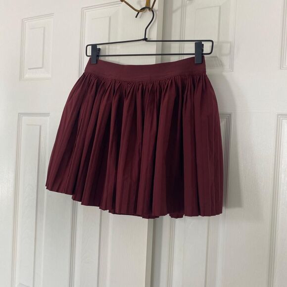 Burgundy Dark Berry Red Athleisure Pleated Mini Tennis Skirt Skort Size S - Picture 2 of 7